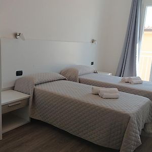 Double or Twin Room Shower